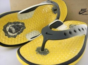 REJUVEN8 THONG 318927-004