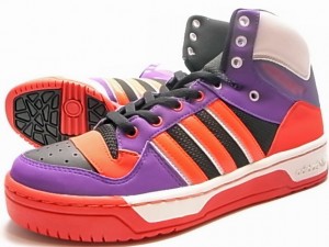 アディダス　ATTITUDE MID