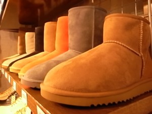 UGG