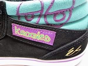 エス FIRST BLOOD MID KROOKED COLLAB (BLACK/WHITE/GREEN) エス FIRST BLOOD MID KROOKED COLLAB (BLACK/WHITE/GREEN)